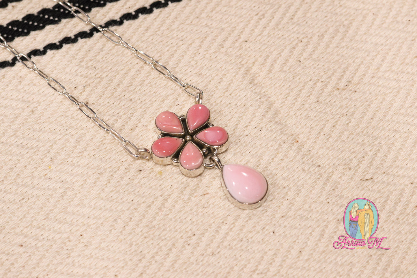 The Daisy Necklace